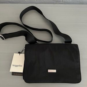 Baggalini bag….for life’s journey - NWT